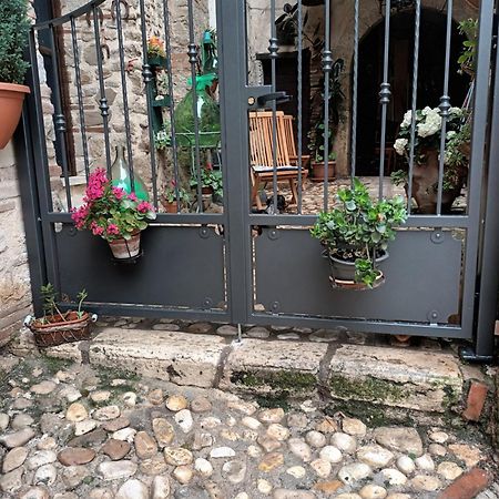 Al Cantinone Toffia Buitenkant foto