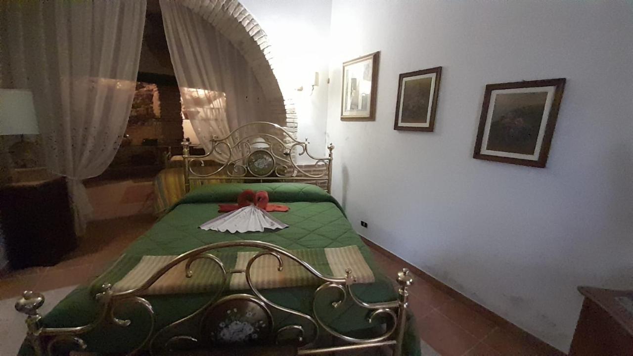 Al Cantinone Toffia Buitenkant foto