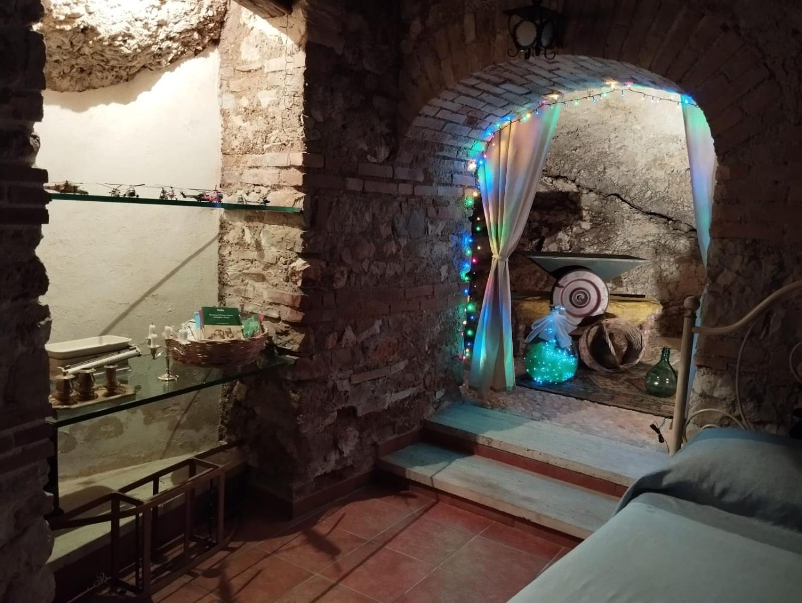 Al Cantinone Toffia Buitenkant foto